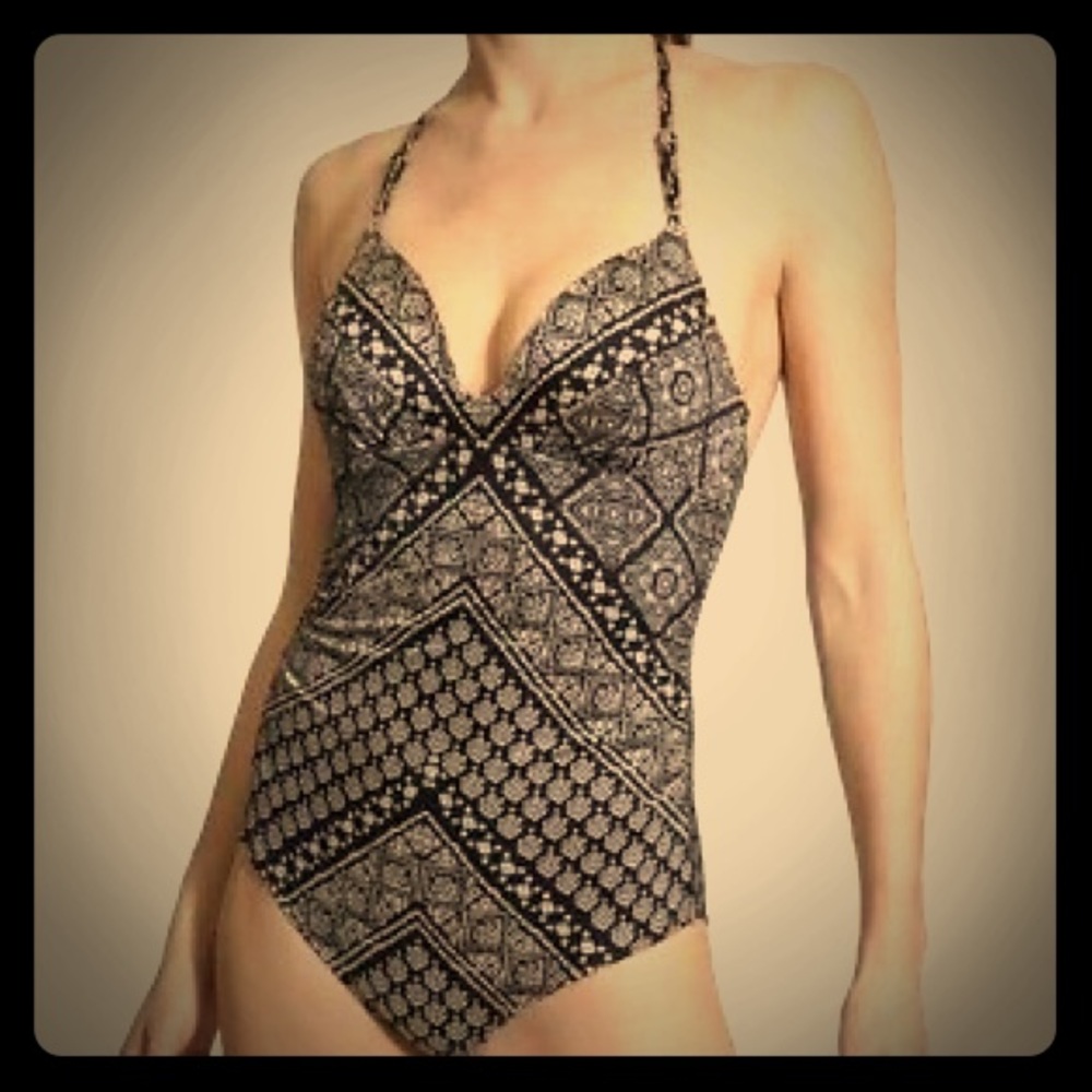 NWT Athleta Aqualuxe One-Piece Swimsuit